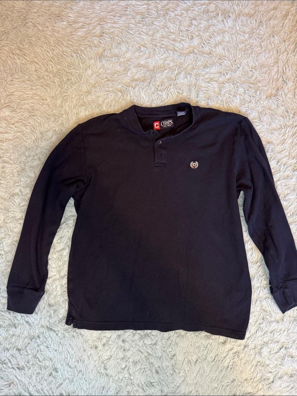 Chaps men’s Black Long-Sleeve Henley Tee medium 100% thick cotton